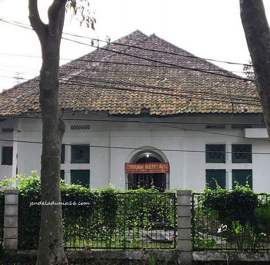 [http://FindWisata.blogspot.com] Lima Bangunan Angker, Misterius Jakarta Yang Wajib Kamu Ketahui