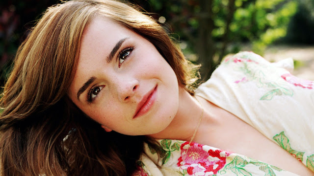 Cute Emma Watson HD PC Wallpaper