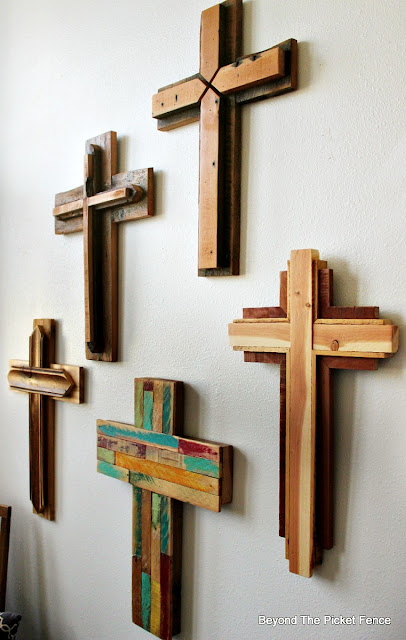 cross, reclaimed wood, barnwood, salvaged, Easter decor, rustic cross, woodworking, http://bec4-beyondthepicketfence.blogspot.com/2016/02/reclaimed-wood-crosses.html