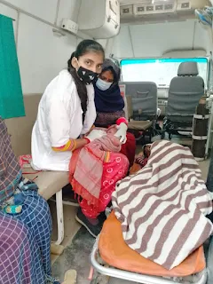 जौनपुर: एंबुलेंस में महिला ने बच्चे को दिया जन्म | #NayaSaveraNetwork