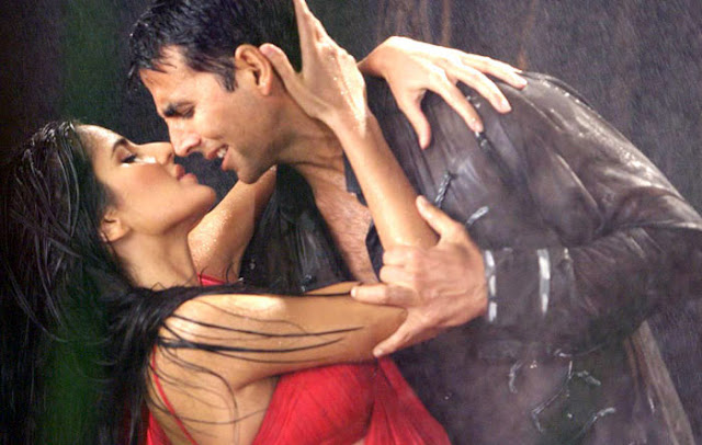 katrina sensual rain dance 3