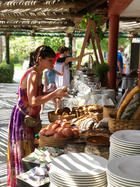 Bread Station