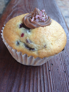 Cupcake ligero con frosting de chocolate