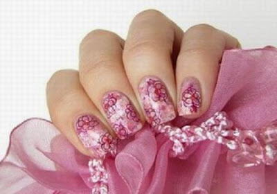Be Romantic and Cheerful with Pink Nail Designs