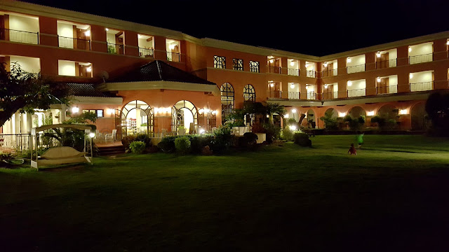 night view of the garden at Ormoc Villa Hotel