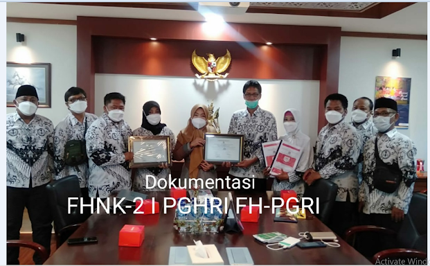 Ketua DPD Forum Honorer Nonkategeri Dua Persatuan Guru Honorer Republik Indonesia