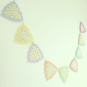 ByHaafner, crochet, garland, bunting, granny triangle, pastel and white, give away