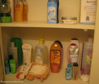 Bathroom Declutter