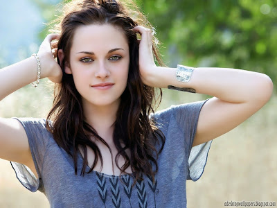 Bella Swan Kristen Stewart Hollywood Actress Desktop Wallpapers, PC Wallpapers, Free Wallpaper, Beautiful Wallpapers, High Quality Wallpapers, Desktop Background, Funny Wallpapers http://adesktopwallpapers.blogspot.com