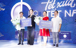 NTK Việt Hùng đồng hành cùng Fashion Show C.D CHIC Tết xưa Tết Nay