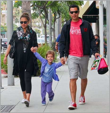 Jessica Alba Pregnant Jessica Alba Family 11