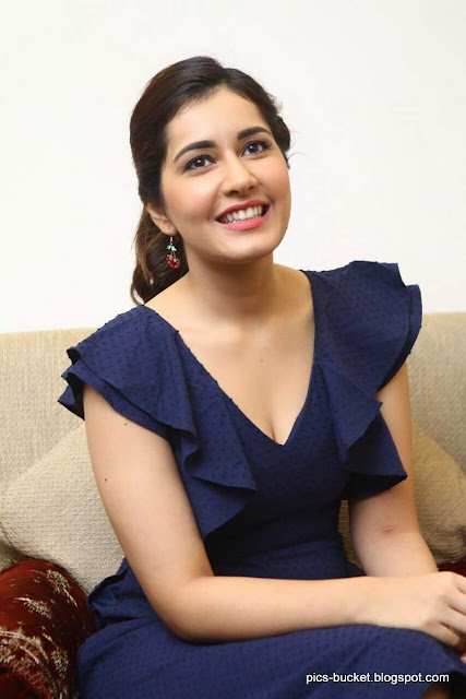 Actress rashi khanna hot photos