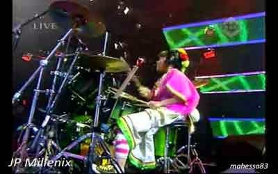 Inilah 5 Drummer Cantik Indonesia