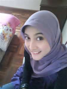 http://duniabolaxxx.blogspot.com/2013/03/ngentot-cewek-berjilbab.html#more