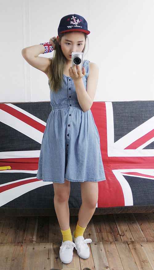  Button-Down Sleeveless Denim Dress