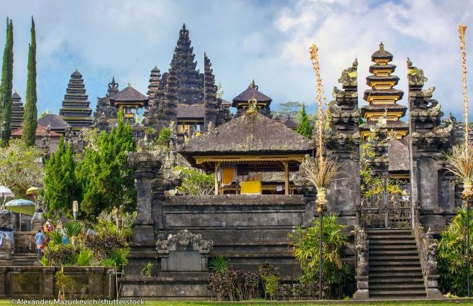 10 Pura  Terbaik di  Bali  Untuk Tujuan Wisata