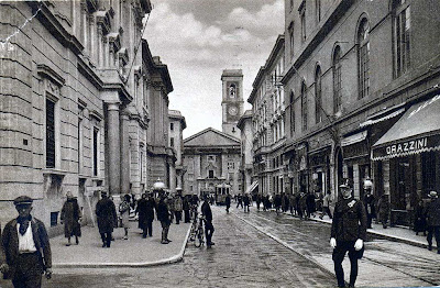 Banco di Napoli, old postcard, Livorno