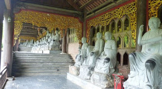 Ninh Binh. La Pagoda Bai Dinh. Estatuas de Arhat.