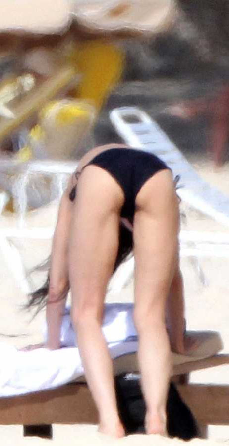 Demi Moore Bikini Pics