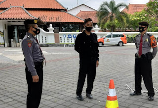 Unit Pamobvit Sat Sabhara Polresta Yogyakarta Sambangi Museum Sonobudoyo Beri Himbauan Kamtibmas Ke Security