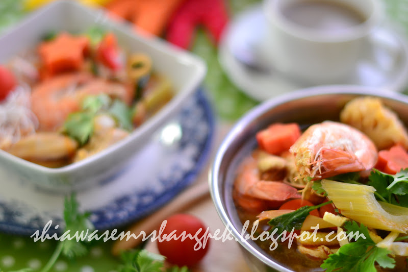 :: ShiawaseMrsBangpek::: Bihun Tom Yam Seafood