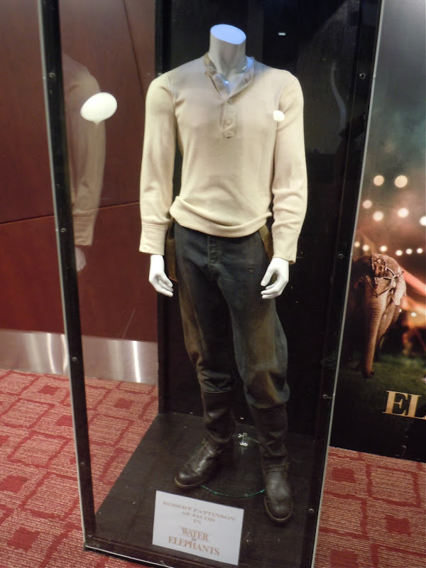 Robert Pattinson film costume Water for Elephants