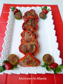 Meatballs in red pepper