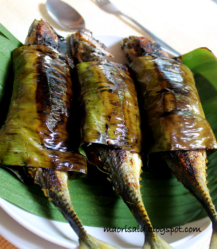 Mori's Kitchen: Ikan Cencaru Bakar Sumbat Kelapa