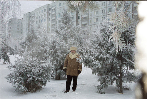 dirty blog - collection of Vera Troitsyna : Soviet Union photo of russian man in snow