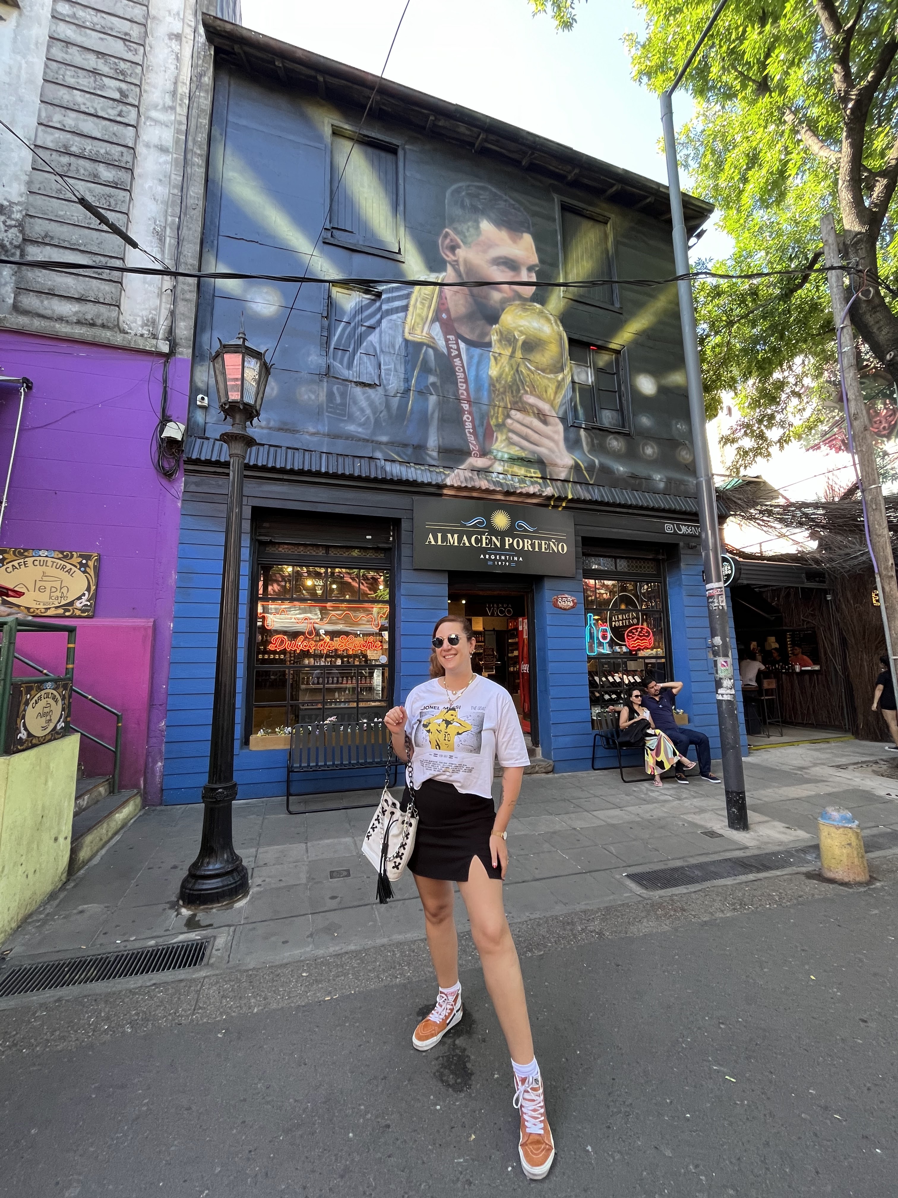 mural leo messi en caminito la boca