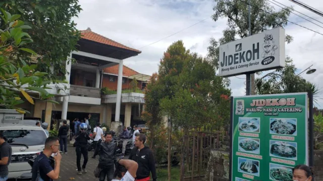 tampak depan warung nasi bali jidekoh