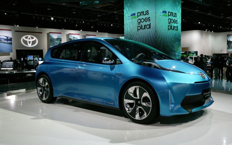 2012 Toyota Prius v Picture