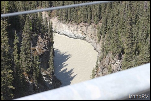 Looking-Down-at-the-Kuskula