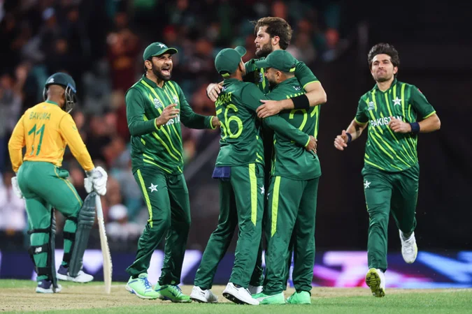 Pakistan's World Cup Semi-Final Hopes