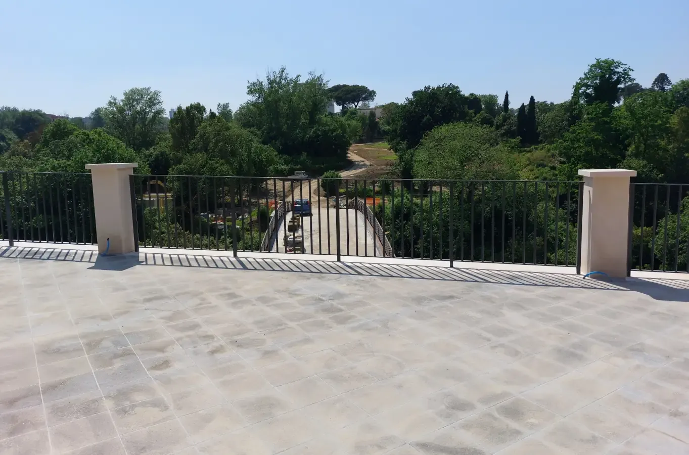 La terrazza con vista sul Parco delle Colline di Napoli