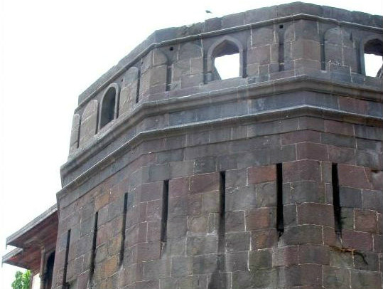 High walls of Shaniwarwada Fort