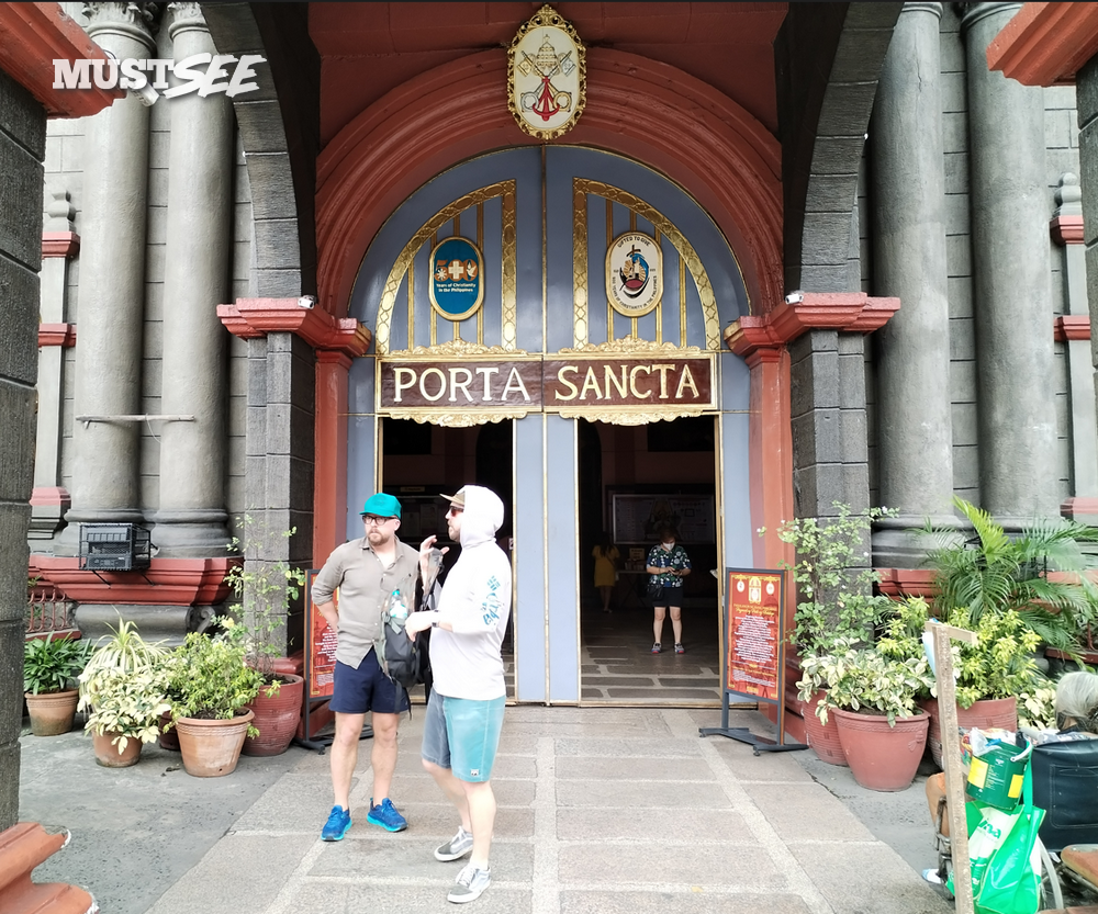 Binondo Church Entrance