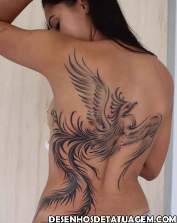 Tattoo Fenix grande nas costas