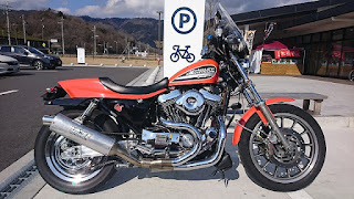 スポーツスター ミスミ ダートラ シート トラッカー 883R