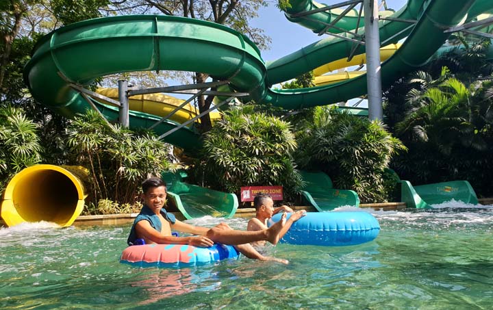 Waterbom Pantai Indah Kapuk