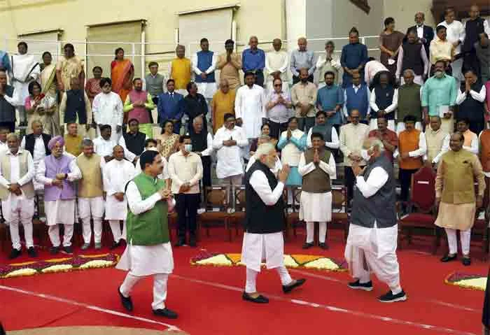 Rajya Sabha bids farewell to 72 retiring members, New Delhi, News, Rajya Sabha, Retirement, Prime Minister, Narendra Modi, National