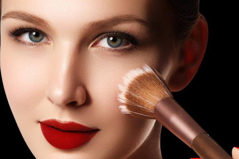 4 Makeup Tricks To Make Your Eyes Pop