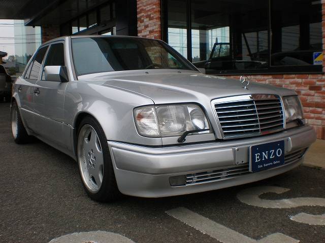 MercedesBenz E500 W124 Silver