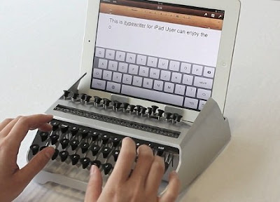 Mesin Ketik Jadul Jadi Keyboard Ipad [ www.BlogApaAja.com ]