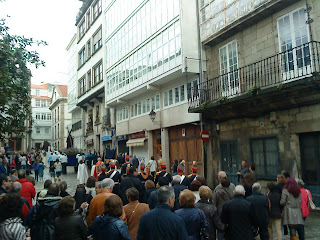 Pictures of Easter Procession in Corunna 2011  by E.V.Pita   http://evpita.blogspot.com/2011/04/pictures-of-easter-procession-in.html   Fotos de procesión de Jueves Santo en Coruña   por E.V.Pita  Fotos da procesión de Semana Santa en Coruña