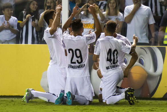 Chapecoense se engasga com Peixe, perde e se aproxima do Z4