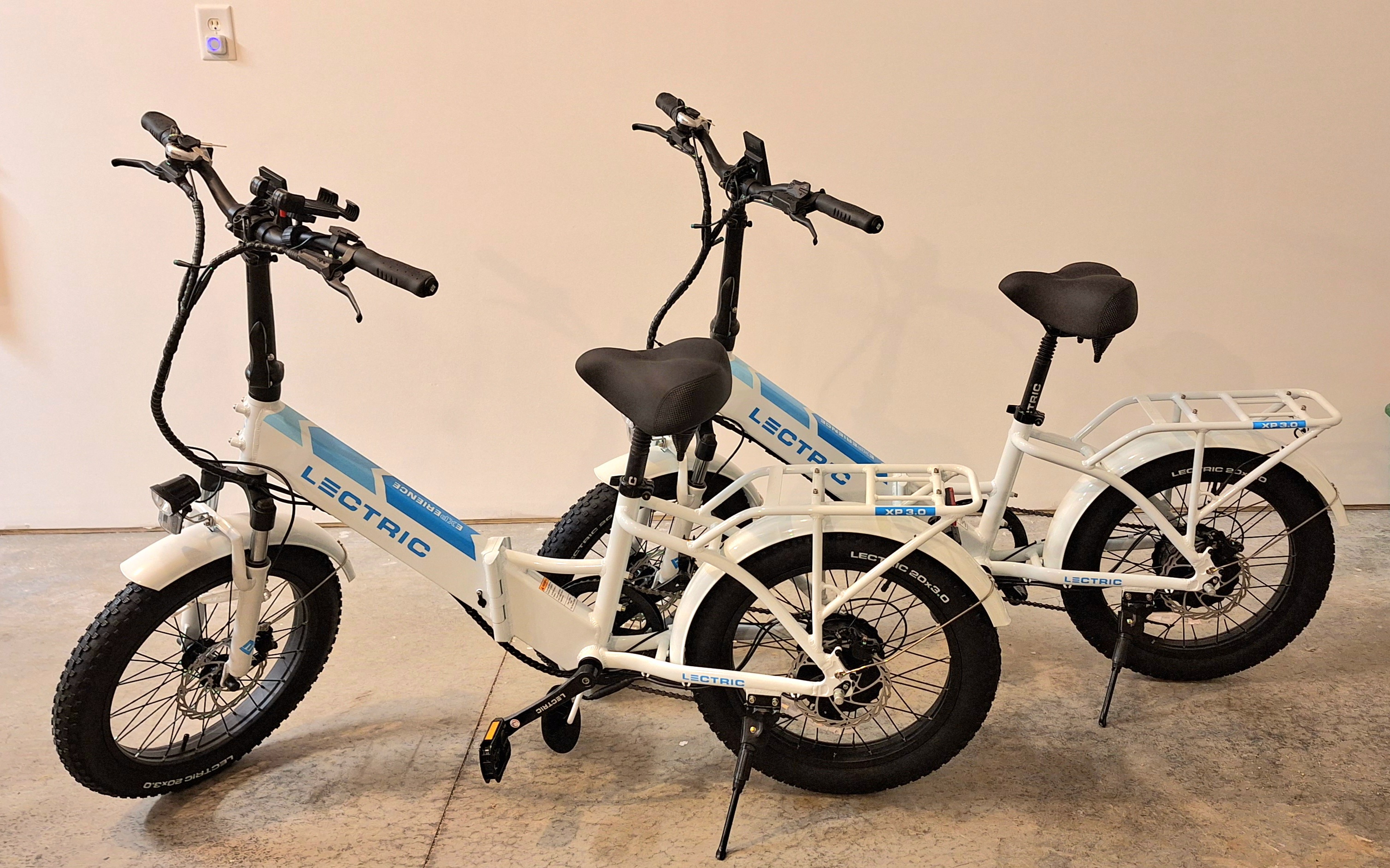 XP 3.0 White Step-Thru Electric Bike