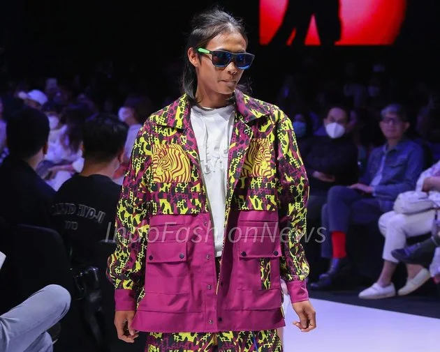 Potret Terbaru Bonge Perdana Jajal Fashion Runway Sungguhan