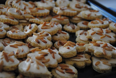 Christmad Cookies Prajituri pentru Craciun cu seminte de pin