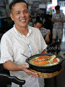 Teochew-Seafood-Porridge